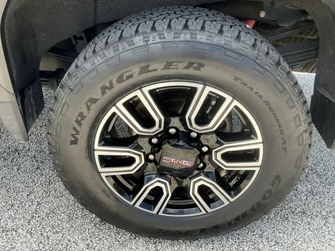 Used 2023 GMC Sierra 3500 AT4 w/ AT4 Premium Plus Package AWD/4WD image 27