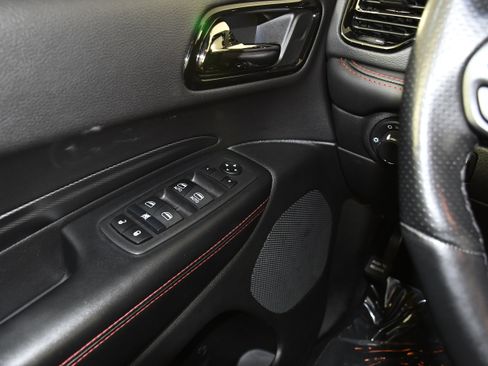 Used 2025 Dodge Durango GT AWD/4WD image 31