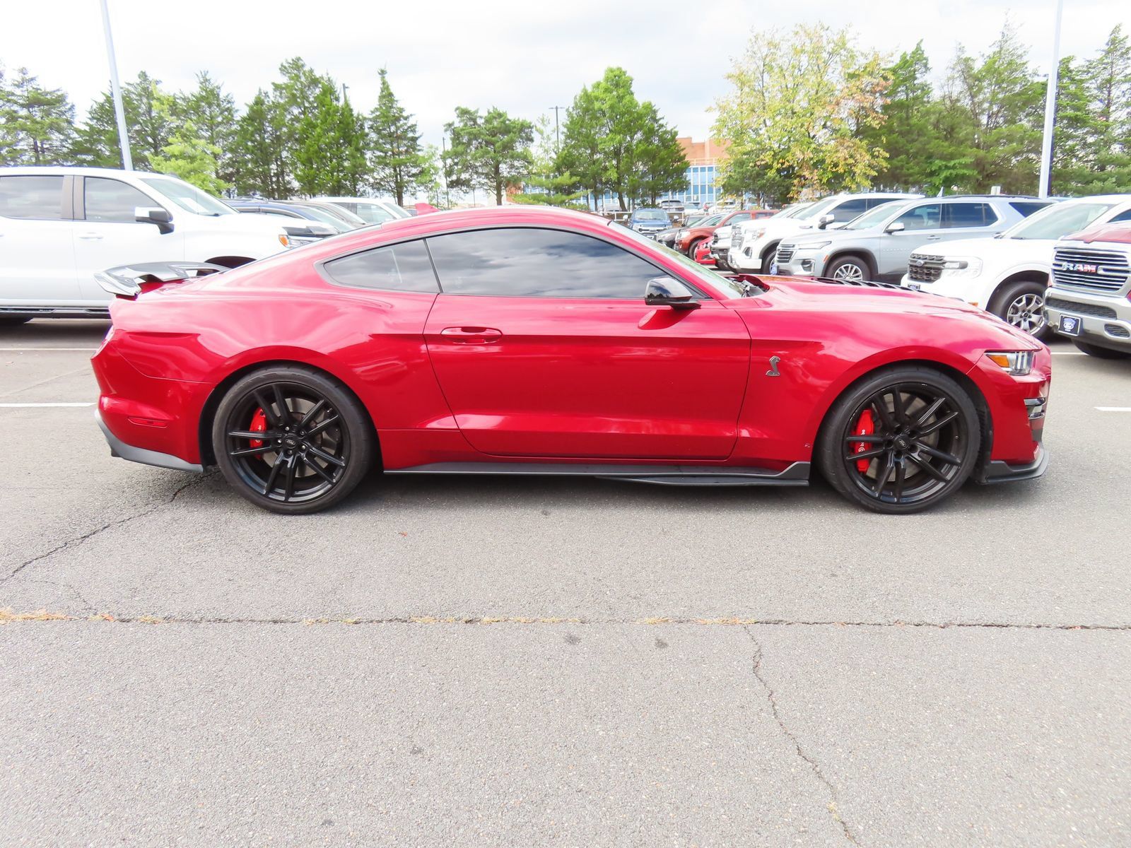 Used 2022 Ford Mustang Shelby GT500 w/ Technology Package RWD image 4