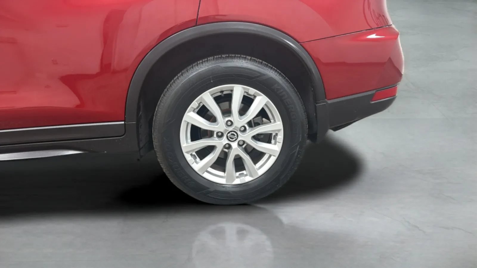 Used 2019 Nissan Rogue SV FWD image 28