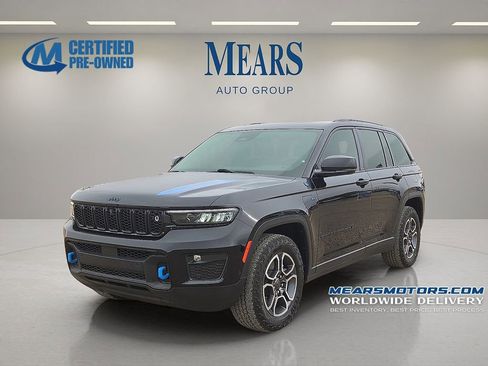 Used 2022 Jeep Grand Cherokee Trailhawk w/ Advanced Protech Group II image 1