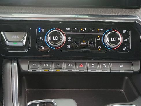Used 2024 GMC Sierra 1500 Denali w/ Technology Package AWD/4WD image 35