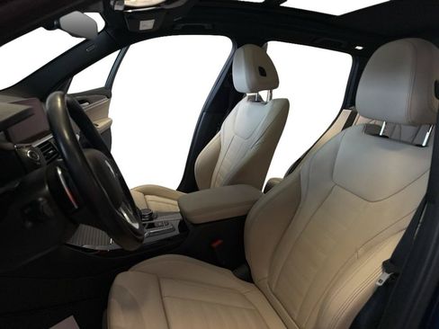 Used 2019 BMW X3 xDrive30i w/ Premium Package AWD/4WD image 16