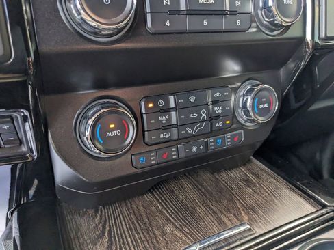 Used 2021 Ford F250 Lariat image 32