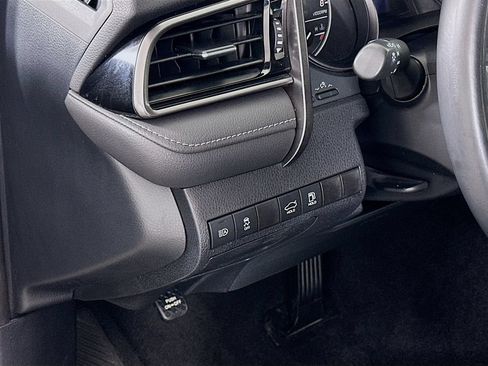 Certified 2024 Toyota Camry SE FWD image 10