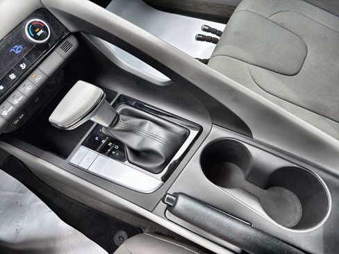 Certified 2023 Hyundai Elantra SEL FWD image 26