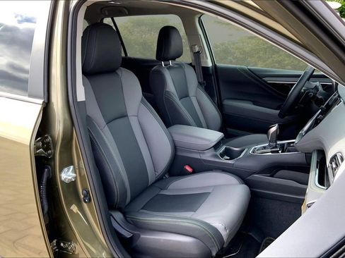 Used 2025 Subaru Outback Onyx Edition image 28