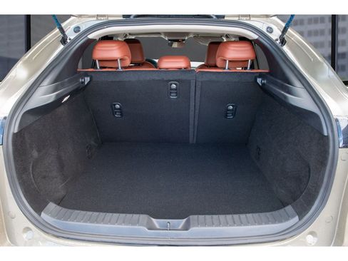 New 2024 MAZDA CX-30 Carbon image 12