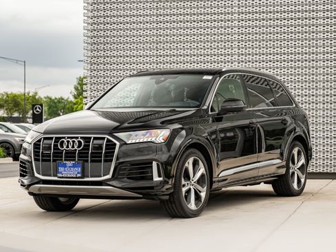 Used 2023 Audi Q7 3.0T Prestige w/ Prestige Package AWD/4WD image 7