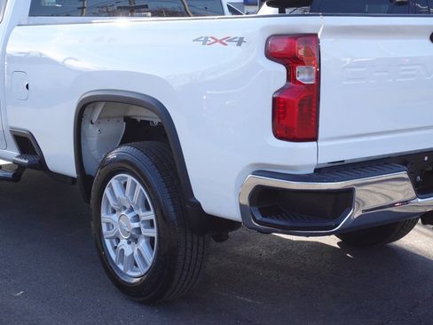 Used 2022 Chevrolet Silverado 2500 W/T image 10