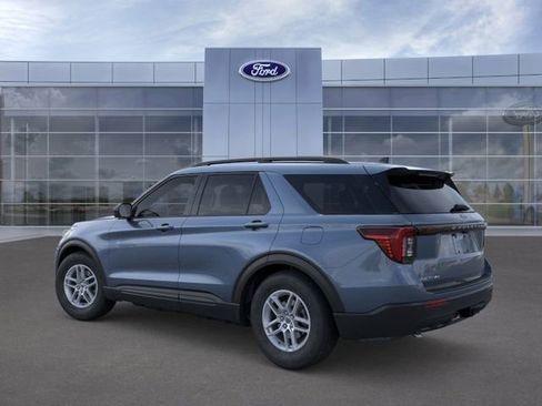 New 2026 Ford Explorer Active RWD image 4