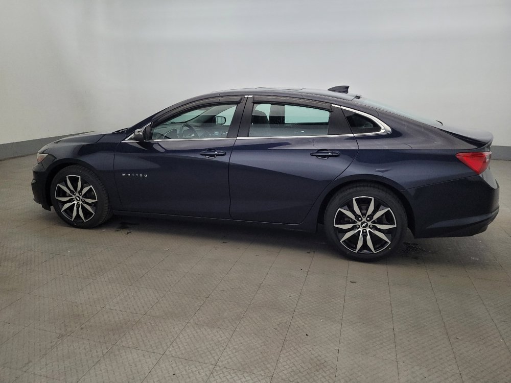 Used 2016 Chevrolet Malibu LT w/ Leather Package FWD image 3