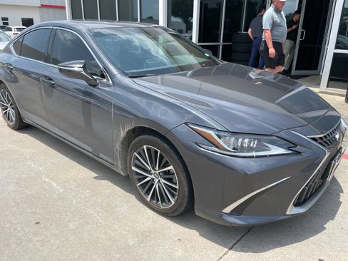 Used 2022 Lexus ES 350 w/ Premium Package FWD image 4