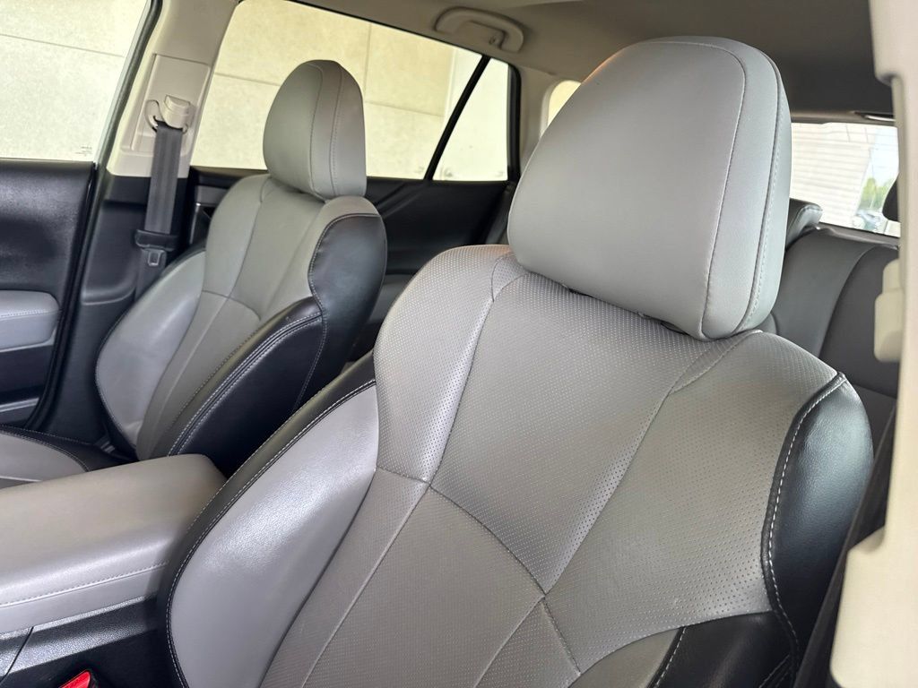 Used 2020 Subaru Outback Limited AWD/4WD image 30