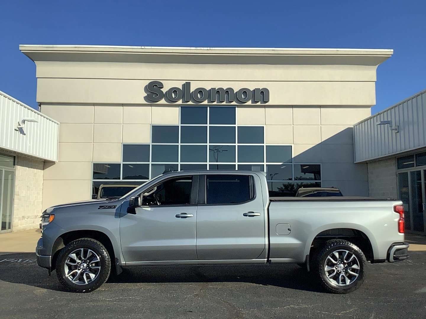 Used 2023 Chevrolet Silverado 1500 RST w/ Convenience Package II AWD/4WD image 1