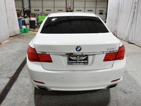 Used 2012 BMW 740i RWD image 5
