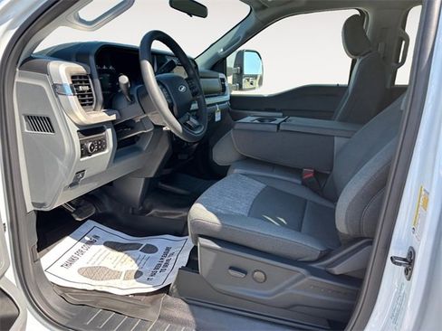 New 2026 Ford F350 XLT image 9