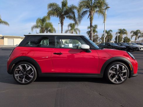 Used 2025 MINI Cooper S image 11
