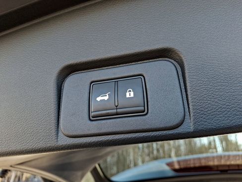 Used 2024 Nissan Rogue SV image 29