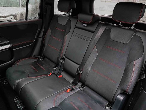 Used 2021 Mercedes-Benz GLB 250 4MATIC image 22