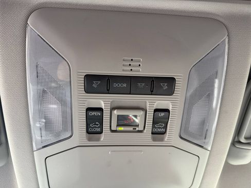 Used 2023 Toyota RAV4 XLE Premium AWD/4WD image 20