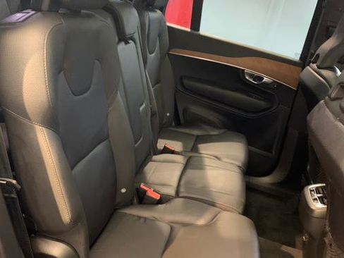 Used 2022 Volvo XC90 T6 Momentum w/ Climate Package image 42