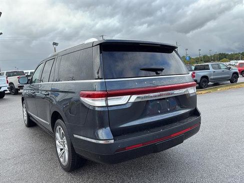 Used 2024 Lincoln Navigator L Reserve image 5