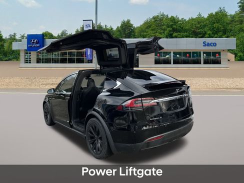 Used 2018 Tesla Model X 75D image 10