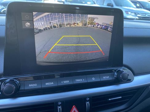 Used 2023 Kia Forte LXS w/ LXS Technology Package image 11