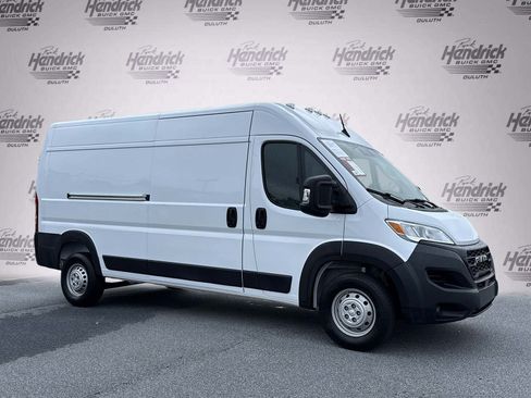 Used 2023 RAM ProMaster 2500 FWD image 2