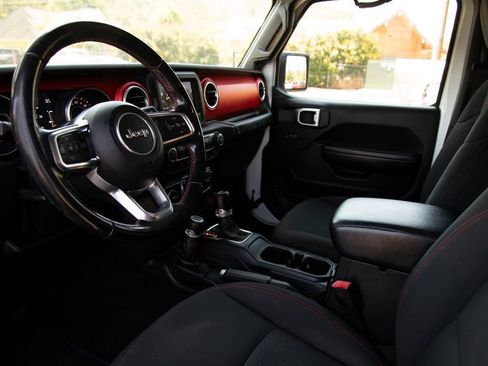Used 2020 Jeep Wrangler Unlimited Rubicon AWD/4WD image 11