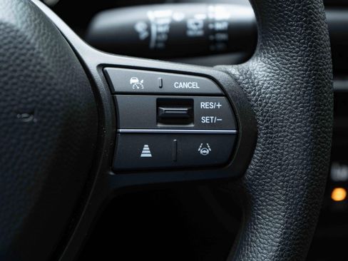 Used 2026 Honda HR-V LX image 21