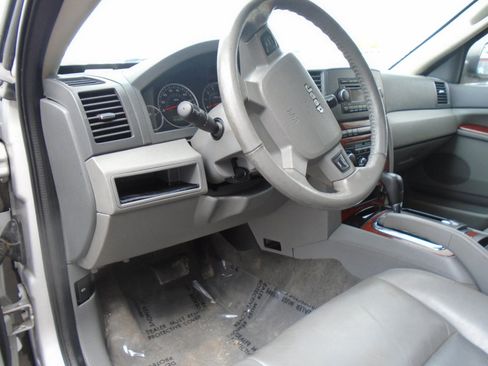 Used 2005 Jeep Grand Cherokee Limited AWD/4WD image 13