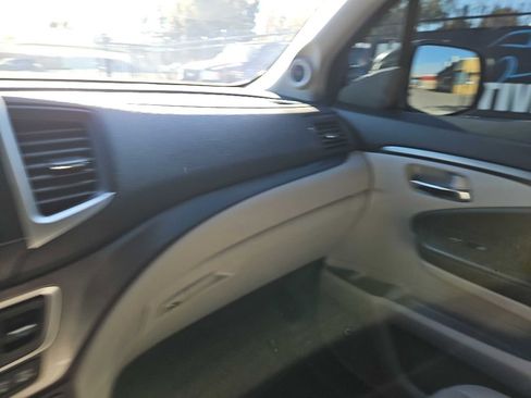 Used 2017 Honda Ridgeline RTL image 31