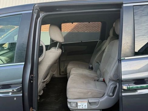 Used 2016 Honda Odyssey SE image 11