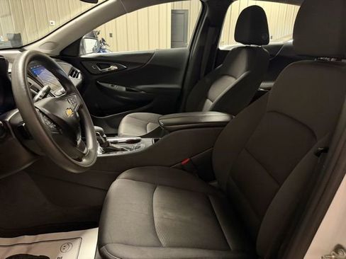 Used 2023 Chevrolet Malibu LT image 15