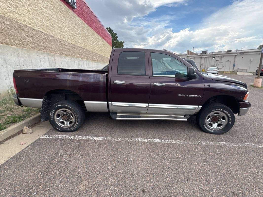 Used 2004 Dodge Ram 3500 Truck SLT w/ Trailer Tow Group AWD/4WD image 2