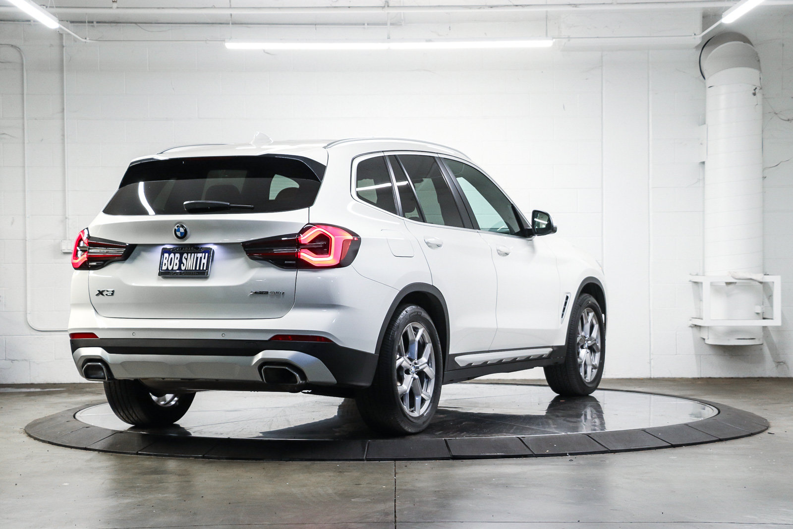 Certified 2024 BMW X3 xDrive30i w/ Premium Package AWD/4WD image 6