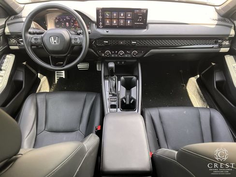 Used 2024 Honda Accord Sport image 9
