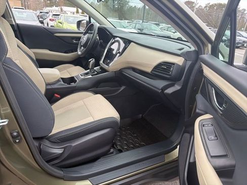 Used 2025 Subaru Outback Premium image 16