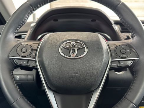 Used 2020 Toyota Camry XSE w/ Blackout Package FWD image 28