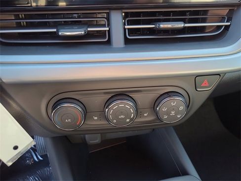 New 2026 Chevrolet Trax RS image 32