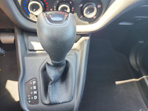 Used 2021 RAM ProMaster City Tradesman FWD image 16