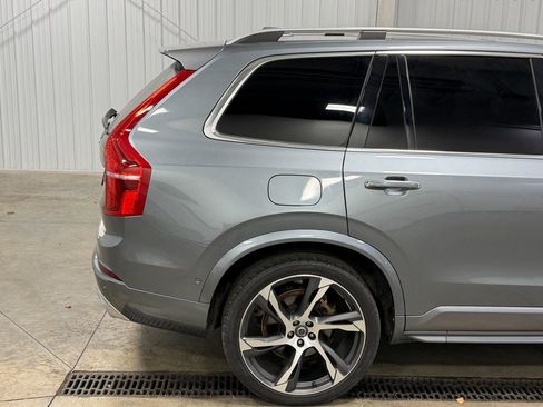 Used 2018 Volvo XC90 T6 Momentum w/ Convenience Package image 19
