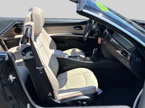 Used 2011 BMW 328i Convertible RWD image 9