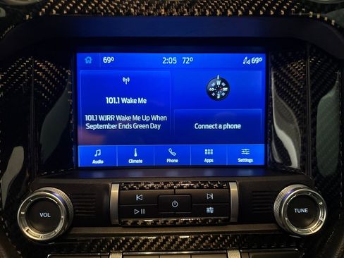 Used 2022 Ford Mustang Premium image 21