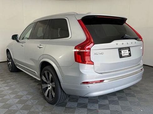 Used 2023 Volvo XC90 T8 Plus AWD/4WD image 4