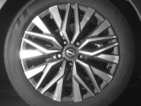 Used 2025 Nissan Altima 2.5 SV image 13