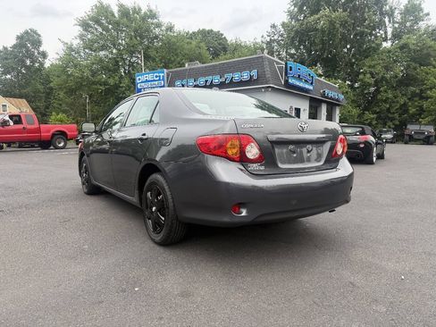 Used 2010 Toyota Corolla LE FWD image 7