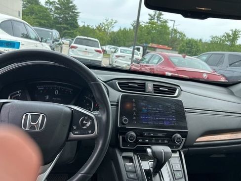 Used 2020 Honda CR-V Touring image 17